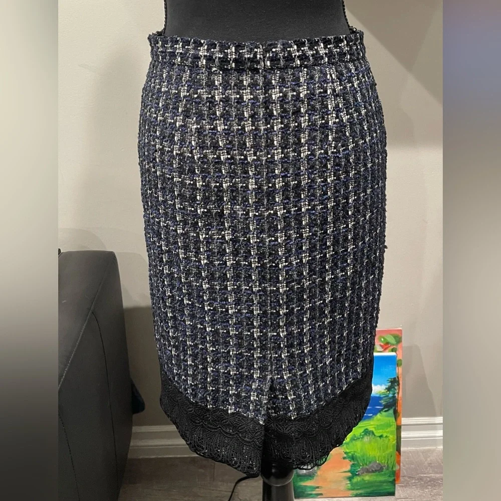 Ann Taylor‎ Tweed Lace Hem Pencil Skirt